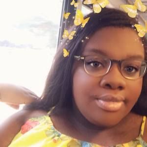 Meet your Posher, Naomi